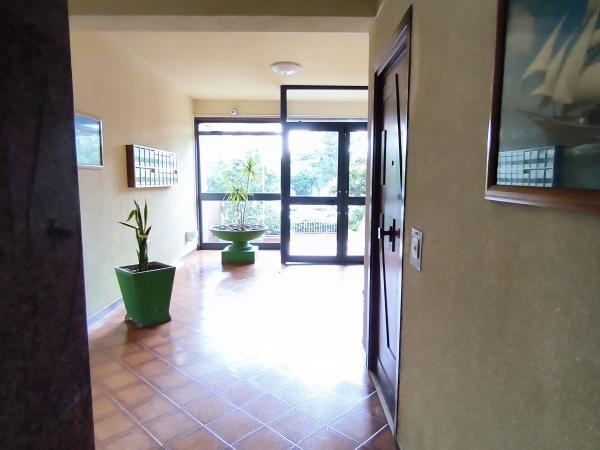 COD.0000001351 - Ampio locale A10 - 227 mq - 2 accessi